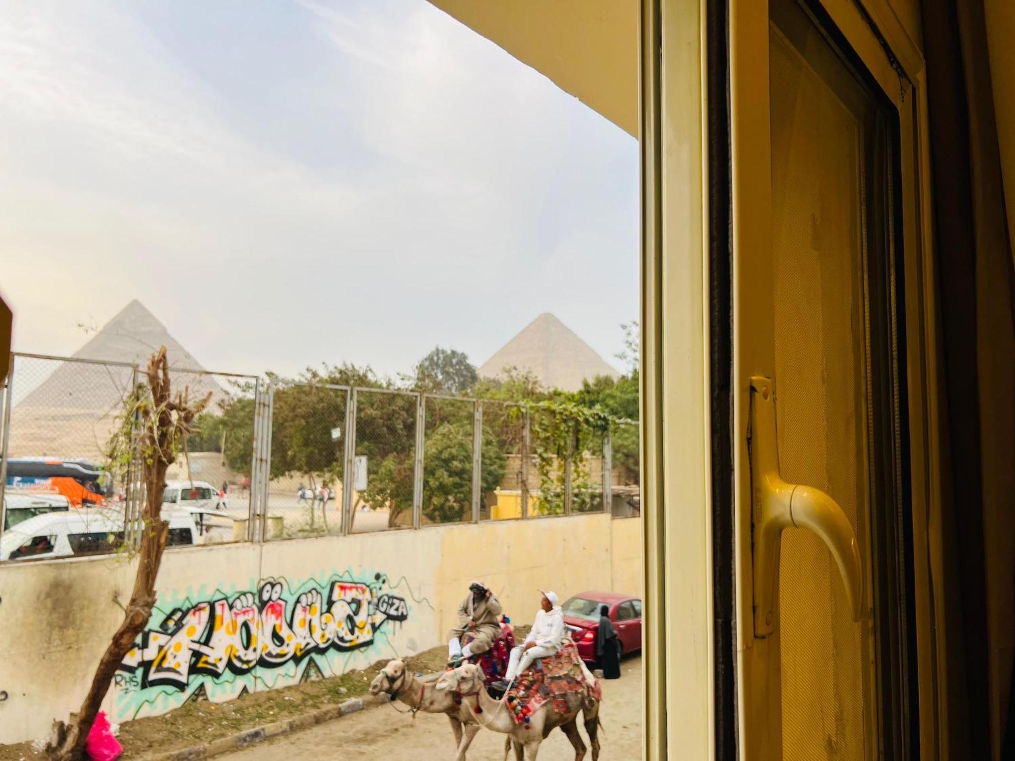 Great Scarab Pyramids View Hotel Kafrat al Jabal ภายนอก รูปภาพ